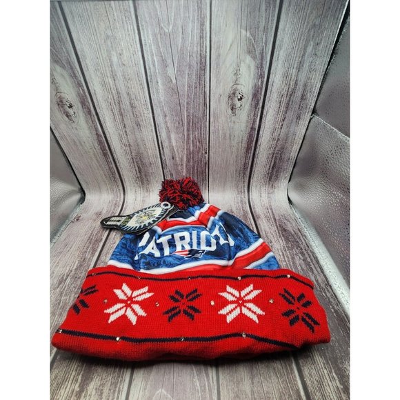 New England Patriots LED Light Up Knit Pom Pom Hat Beanie Cap NFL Official - Picture 1 of 9